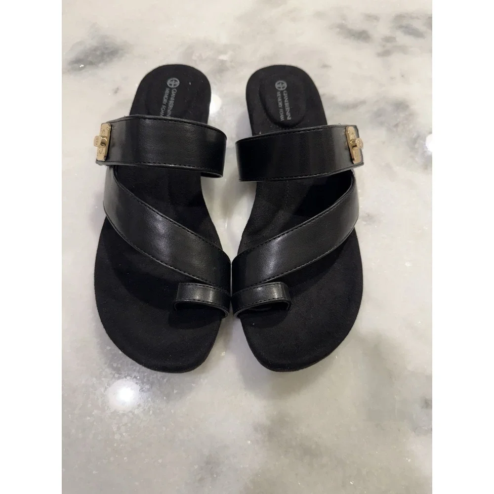 Giani Bernini Rilleyy Sandals Women 6.5 Black Wedge Toe Loop Gold Hardware